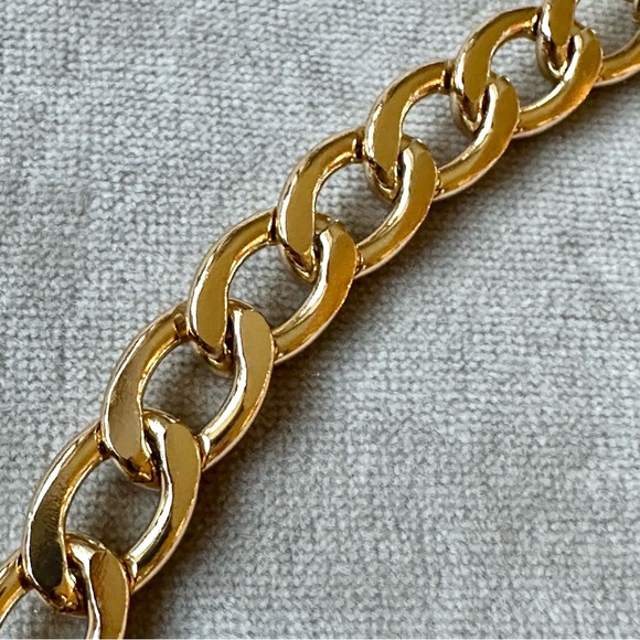 Fashion Jewelry Gold Tone Chain Necklace NWOT - Picture 4 of 5